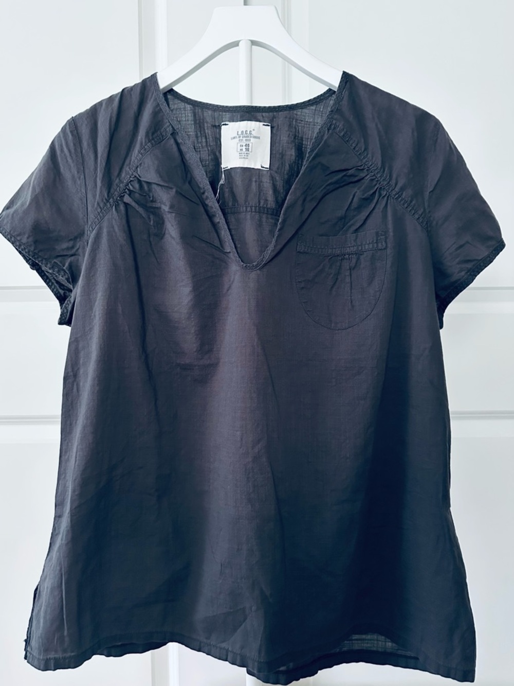 Women’s L.O.G.G. Short Sleeve Dark Gray V-Neck Blouse Size 16 Regular
